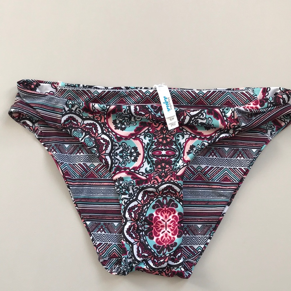 La Vie en Rose reversible bikini/swimsuit bottom